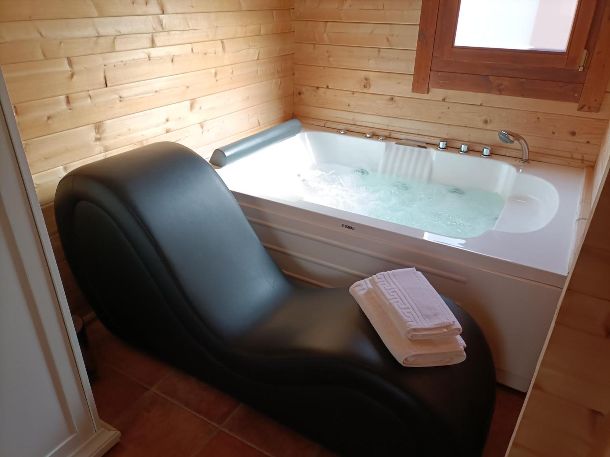 La Dehesilla De Toledo Escapada Romantica Jacuzzi Sillon Tantrico Cobisa Exteriér fotografie